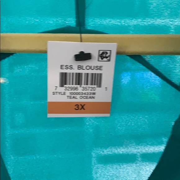 Alfani Blouse - Picture 2 of 2